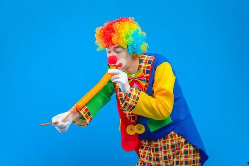 马戏团小丑表演视频